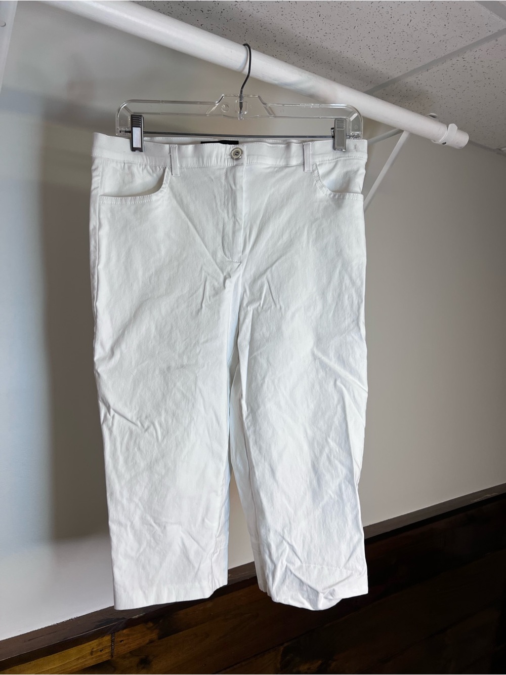 Tribal Brand White Cropped Stretch Pants- 8